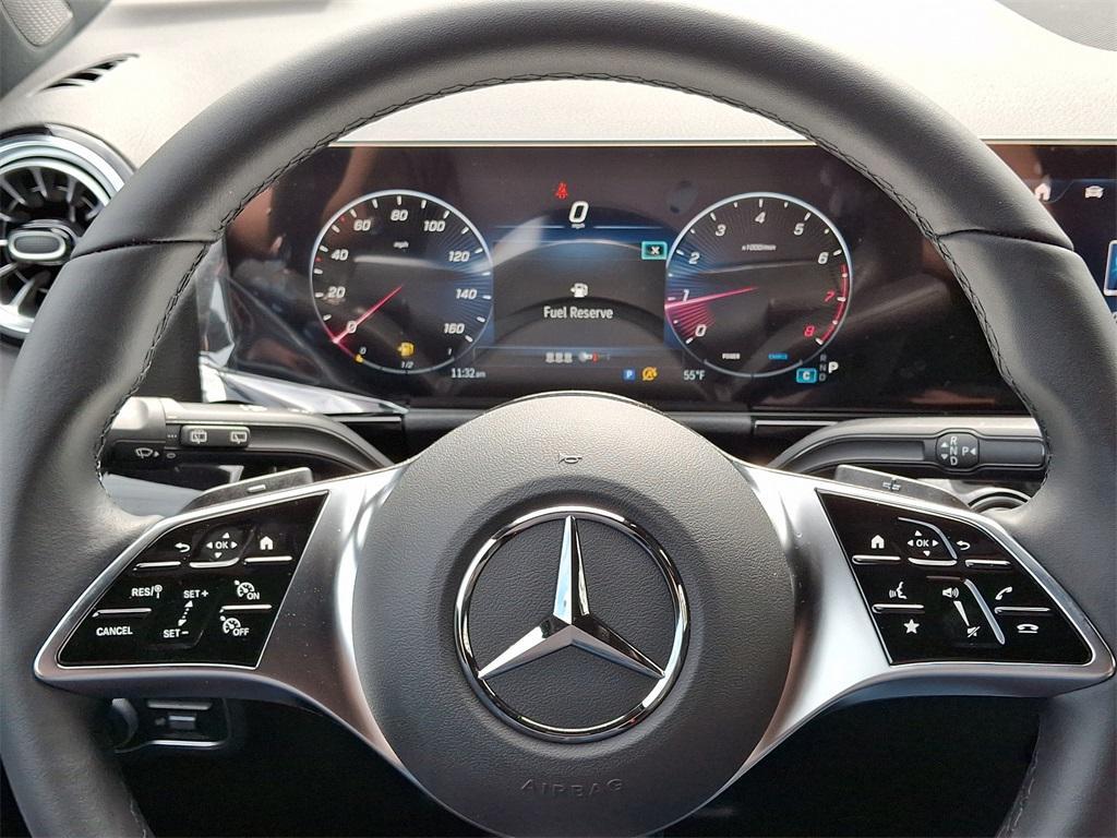 new 2025 Mercedes-Benz GLA 250 car, priced at $46,650