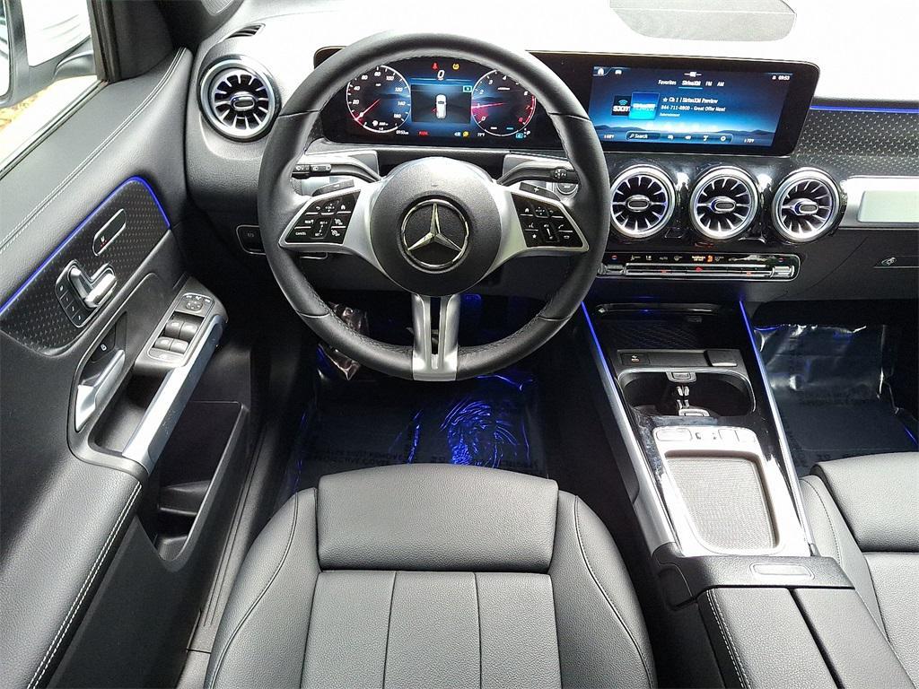 used 2025 Mercedes-Benz GLB 250 car, priced at $45,881