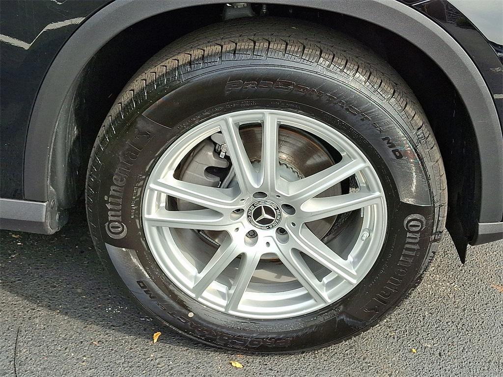 used 2025 Mercedes-Benz GLC 300 car, priced at $50,881