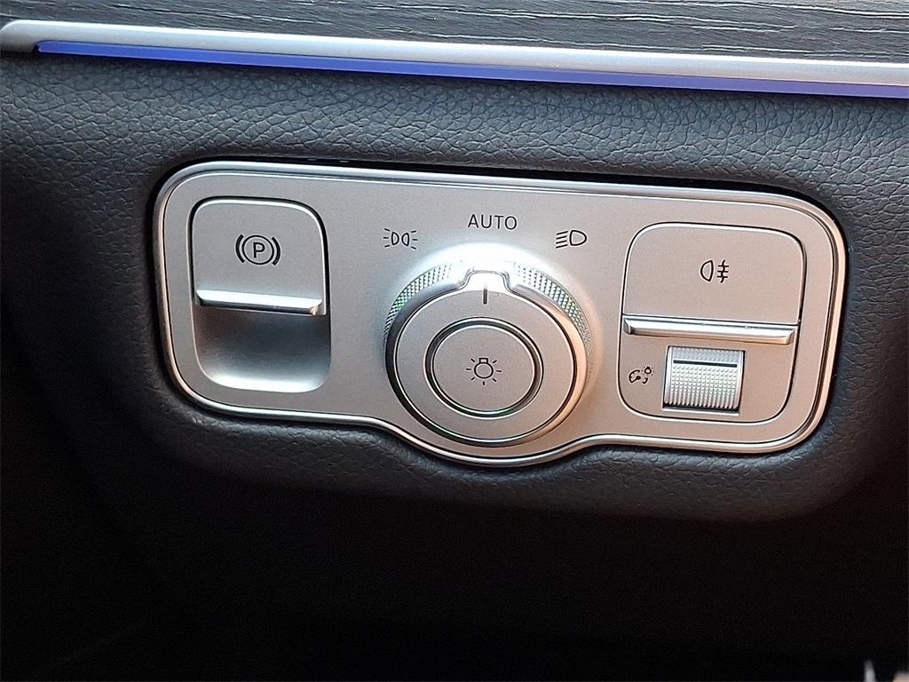 new 2025 Mercedes-Benz GLS 450 car, priced at $103,260