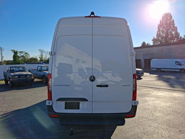 new 2024 Mercedes-Benz Sprinter 3500 car, priced at $71,848