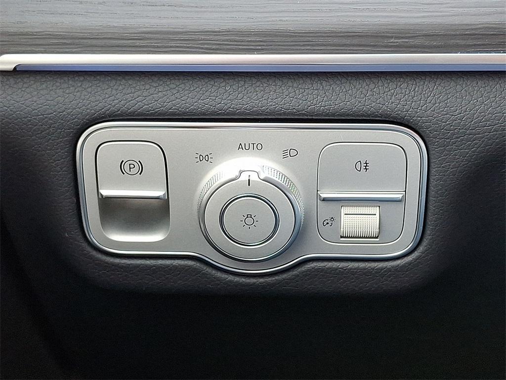 new 2026 Mercedes-Benz GLS 450 car, priced at $96,865