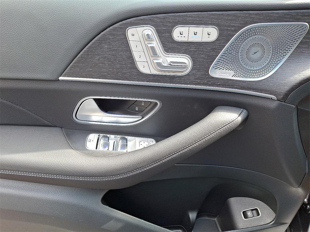 new 2026 Mercedes-Benz GLS 450 car, priced at $96,865