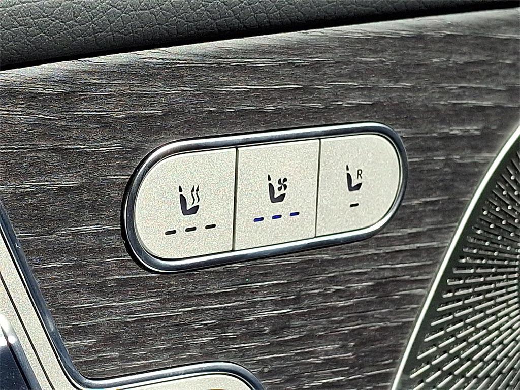 new 2026 Mercedes-Benz GLS 450 car, priced at $96,865