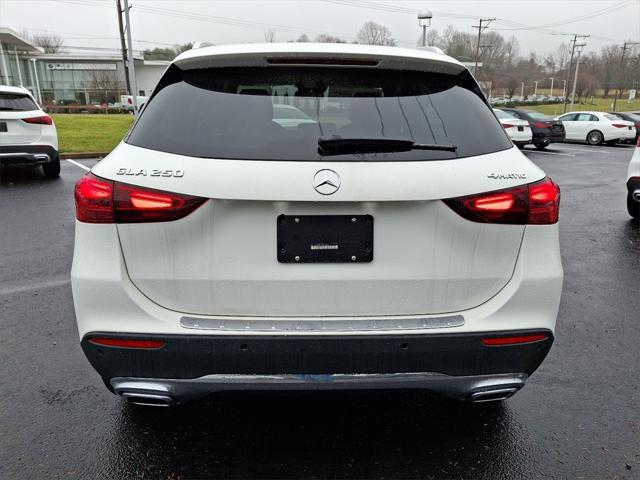 new 2025 Mercedes-Benz GLA 250 car, priced at $49,695