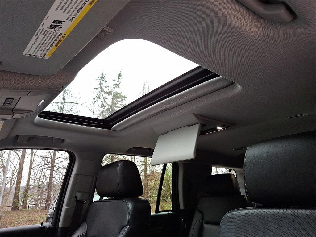 used 2016 GMC Yukon car, priced at $21,981