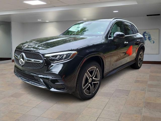 new 2025 Mercedes-Benz GLC 300 car, priced at $61,290