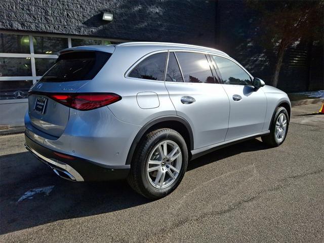 new 2025 Mercedes-Benz GLC 300 car, priced at $57,685