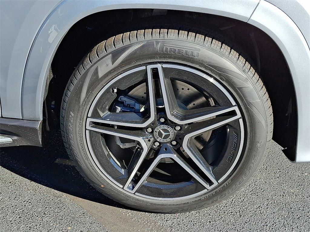 new 2026 Mercedes-Benz GLS 450 car, priced at $96,995