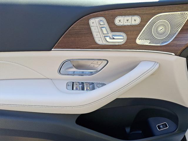new 2025 Mercedes-Benz GLS 450 car, priced at $92,900