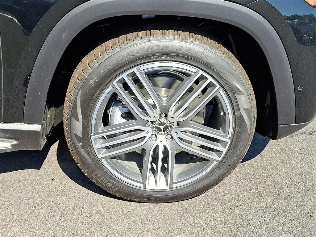 new 2026 Mercedes-Benz GLS 450 car, priced at $97,970