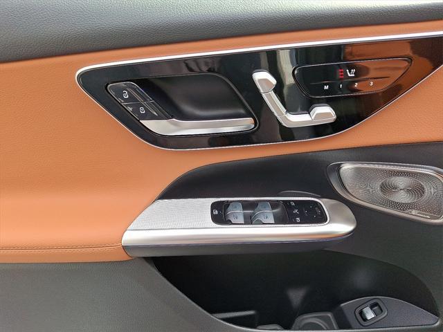 new 2025 Mercedes-Benz GLC 300 car, priced at $59,690