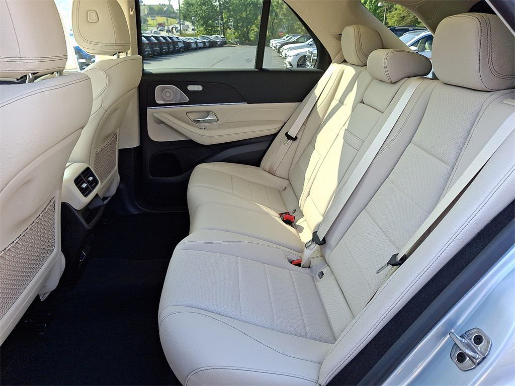 new 2026 Mercedes-Benz GLE 450 car, priced at $81,150