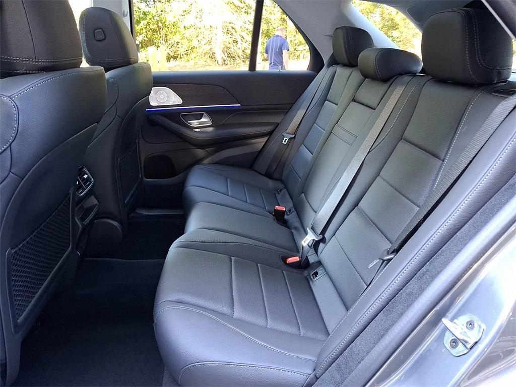 new 2026 Mercedes-Benz GLE 450 car, priced at $78,145