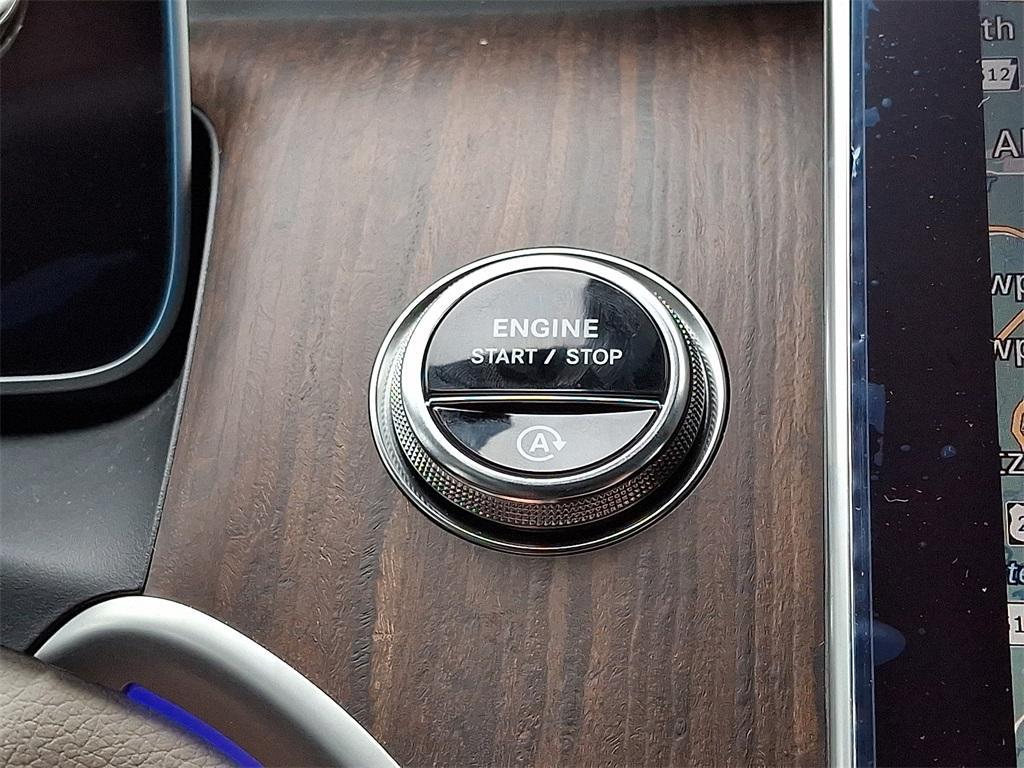 new 2026 Mercedes-Benz GLC 300 car, priced at $64,360