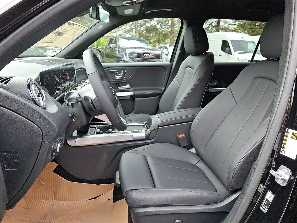 new 2026 Mercedes-Benz GLB 250 car, priced at $51,815
