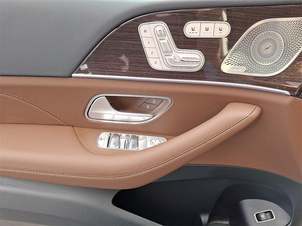 new 2026 Mercedes-Benz GLE 450 car, priced at $82,205