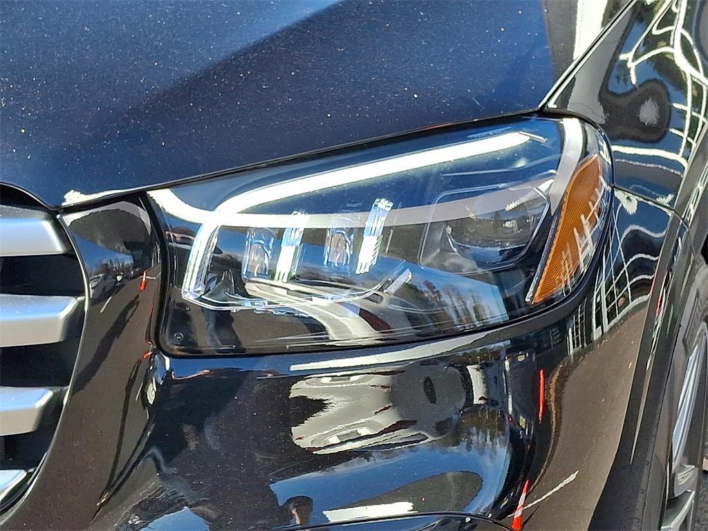 new 2026 Mercedes-Benz GLS 450 car, priced at $104,450