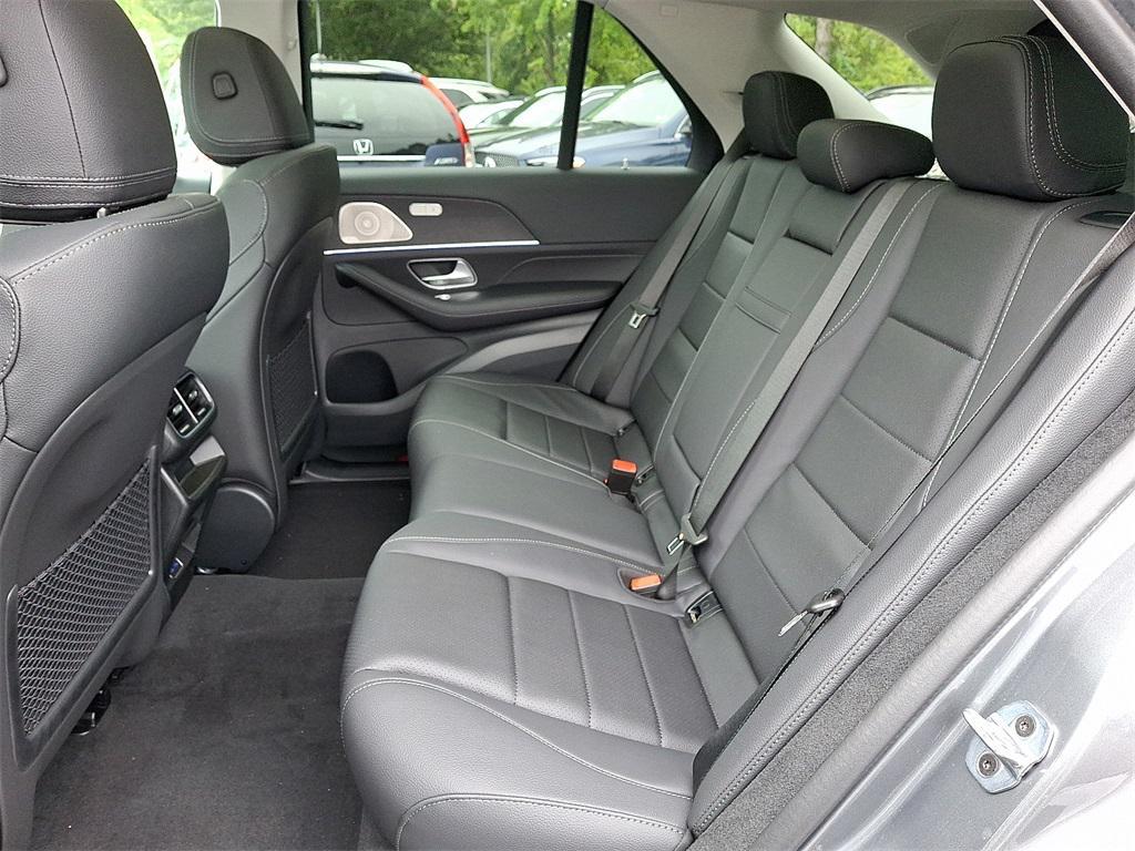 new 2026 Mercedes-Benz GLE 450 car, priced at $80,150