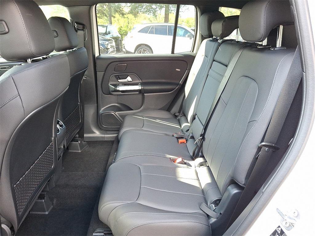 new 2026 Mercedes-Benz GLB 250 car, priced at $52,595