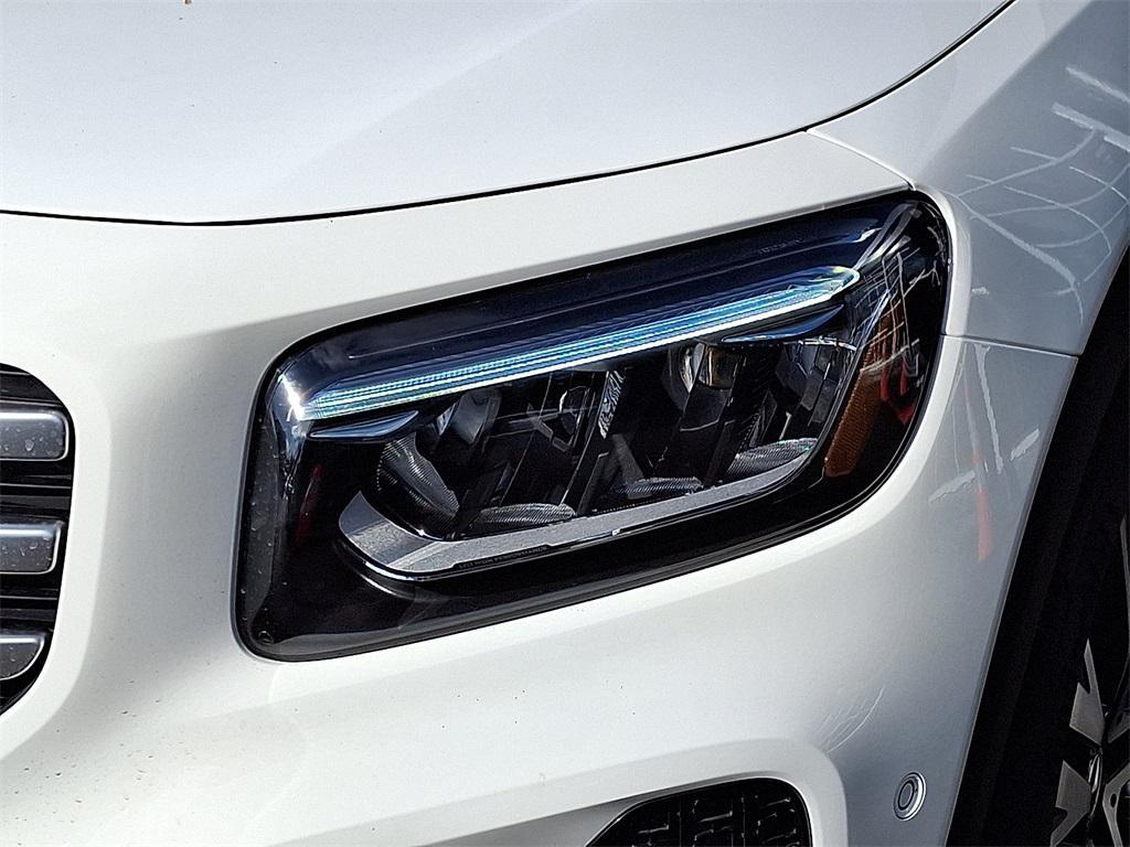 new 2026 Mercedes-Benz GLB 250 car, priced at $52,595