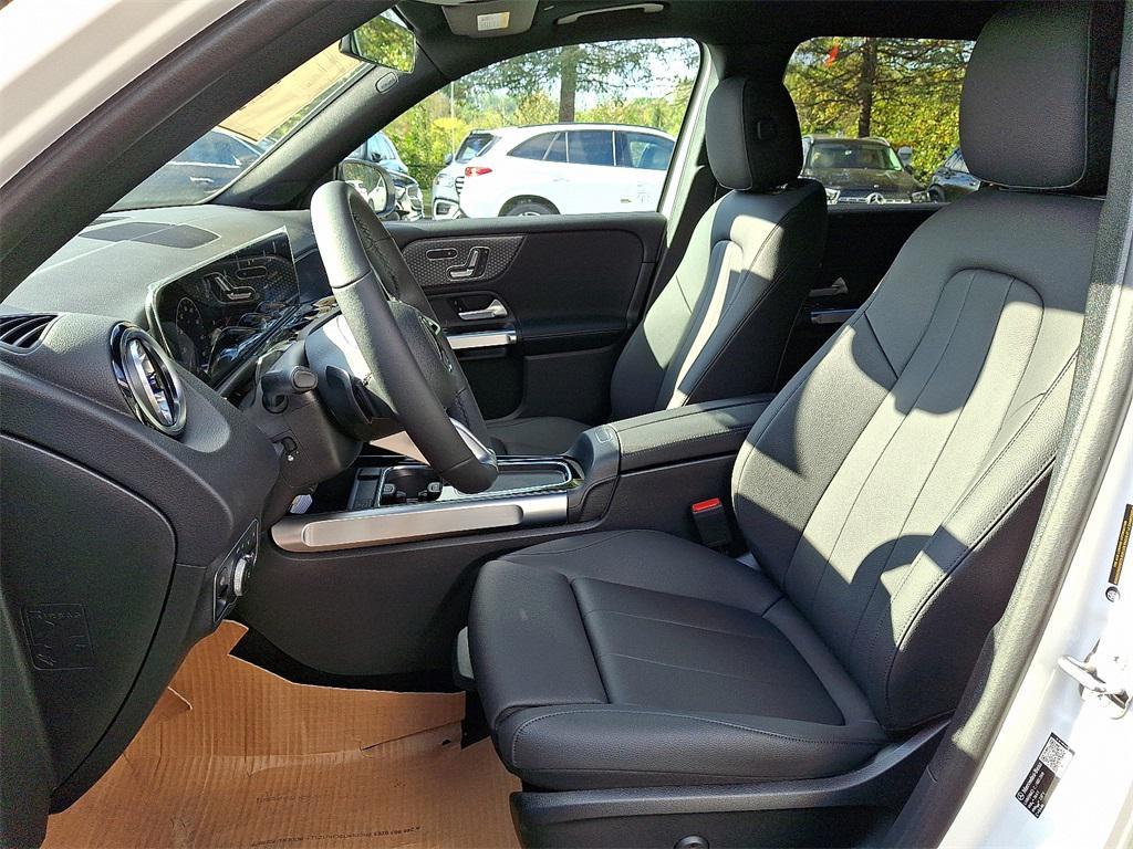 new 2026 Mercedes-Benz GLB 250 car, priced at $52,595
