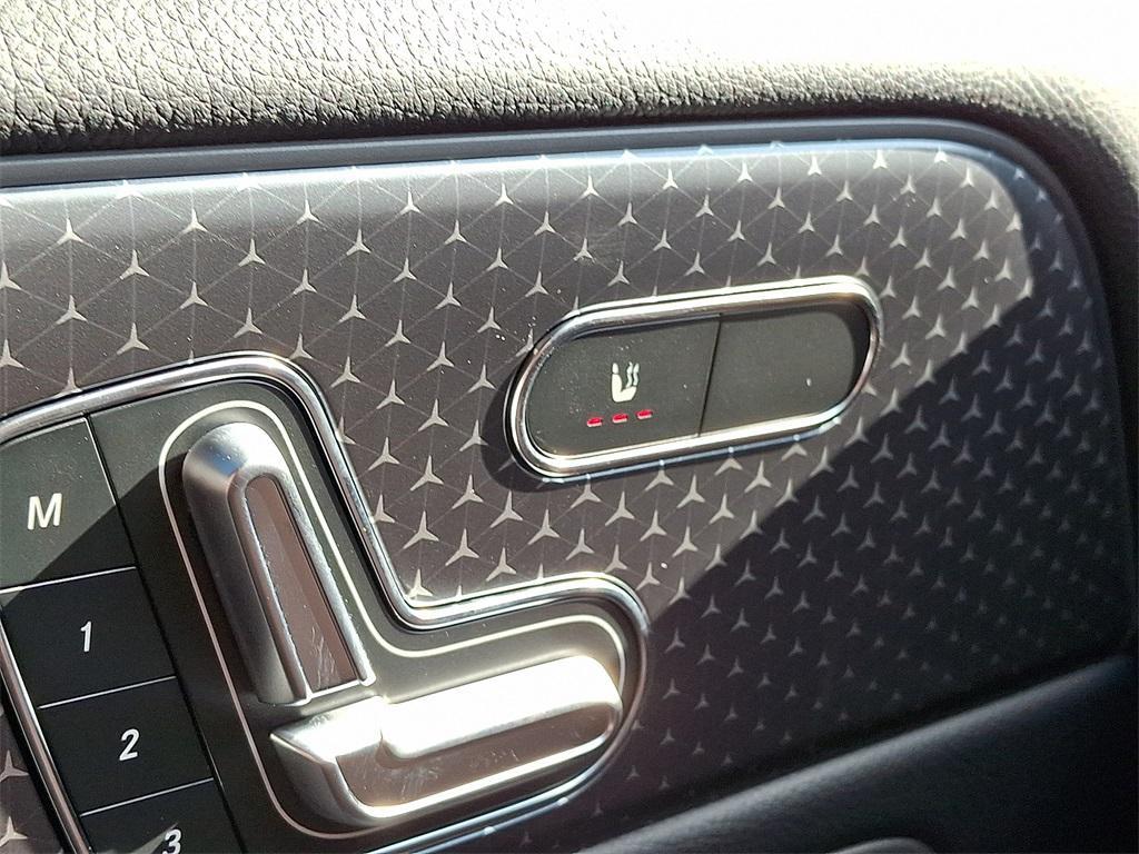 new 2026 Mercedes-Benz GLB 250 car, priced at $52,595