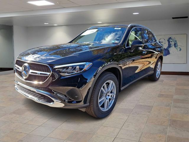 new 2025 Mercedes-Benz GLC 300 car, priced at $56,905