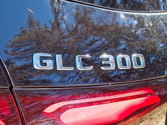 new 2025 Mercedes-Benz GLC 300 car, priced at $56,905