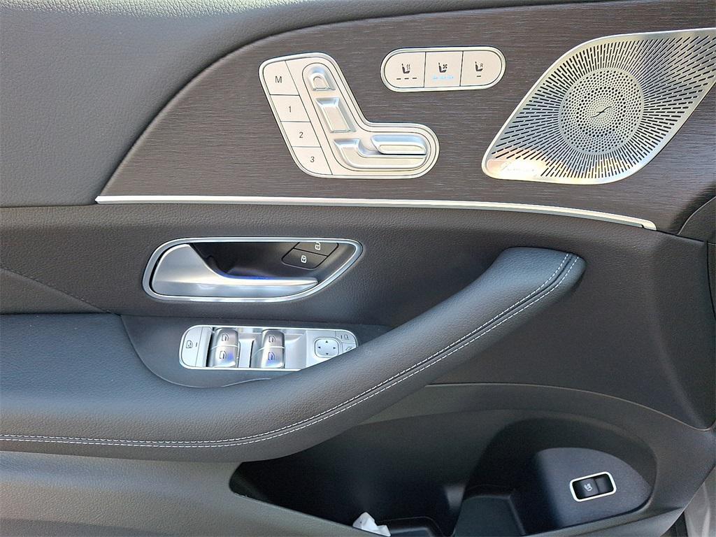 new 2026 Mercedes-Benz GLE 450 car, priced at $81,230