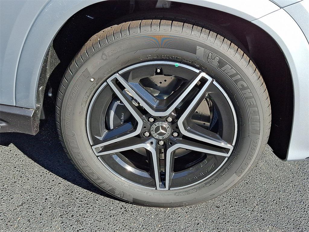 new 2026 Mercedes-Benz GLE 450 car, priced at $81,230