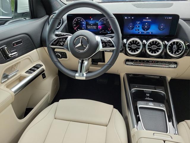 new 2025 Mercedes-Benz GLA 250 car, priced at $51,290