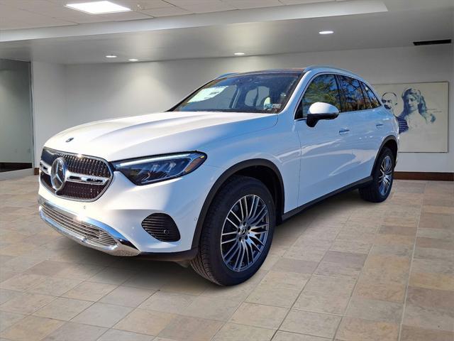 new 2025 Mercedes-Benz GLC 300 car, priced at $59,970