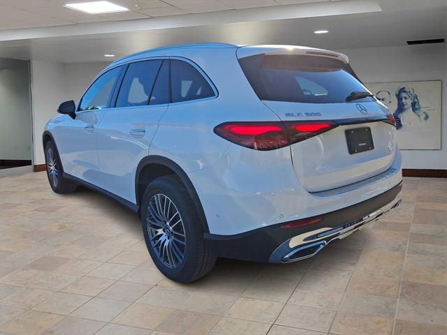 new 2025 Mercedes-Benz GLC 300 car, priced at $59,970