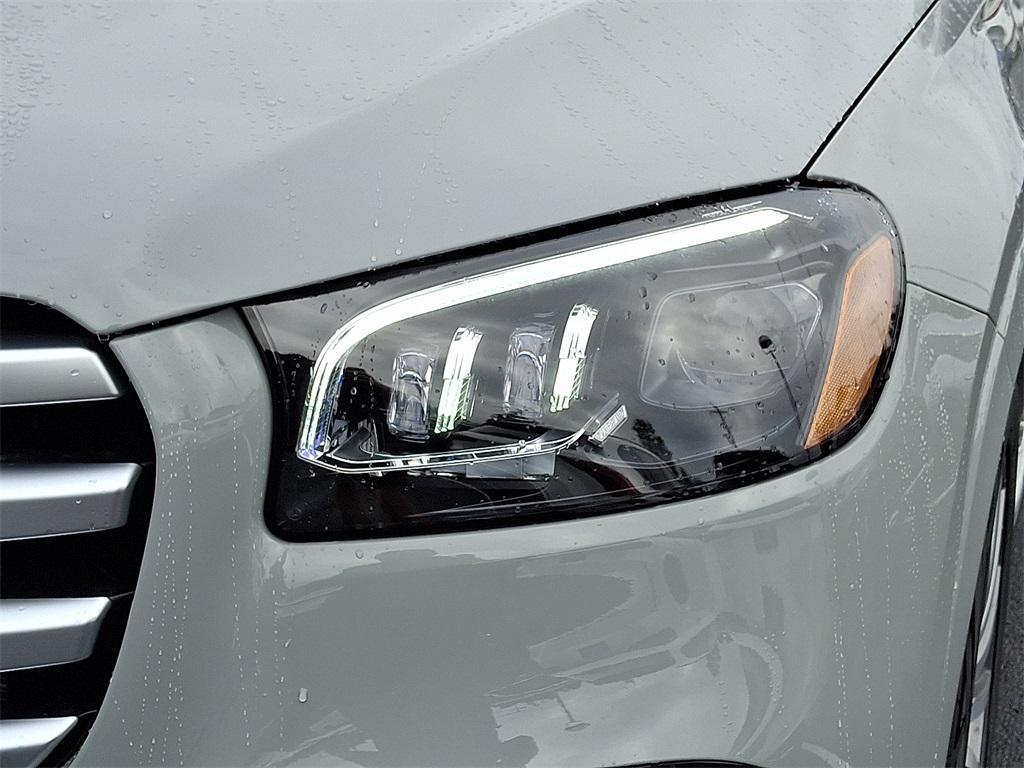 new 2025 Mercedes-Benz GLS 450 car, priced at $101,275