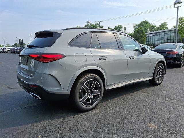 new 2025 Mercedes-Benz GLC 300 car, priced at $61,750