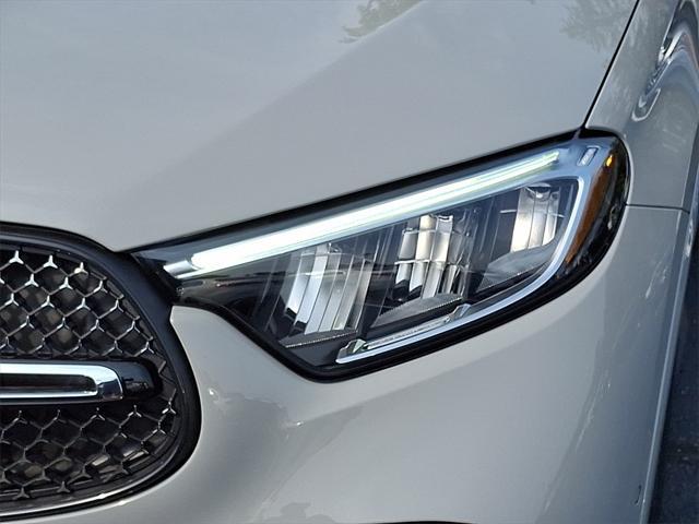 new 2025 Mercedes-Benz GLC 300 car, priced at $61,750