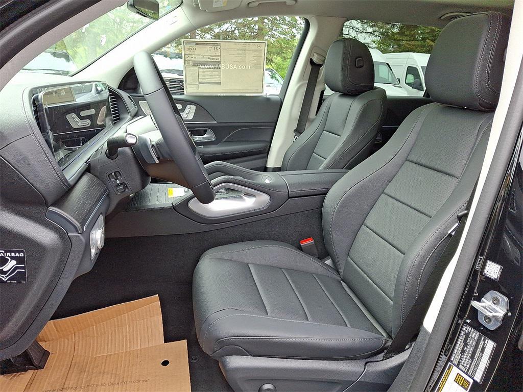 new 2026 Mercedes-Benz GLS 450 car, priced at $93,615