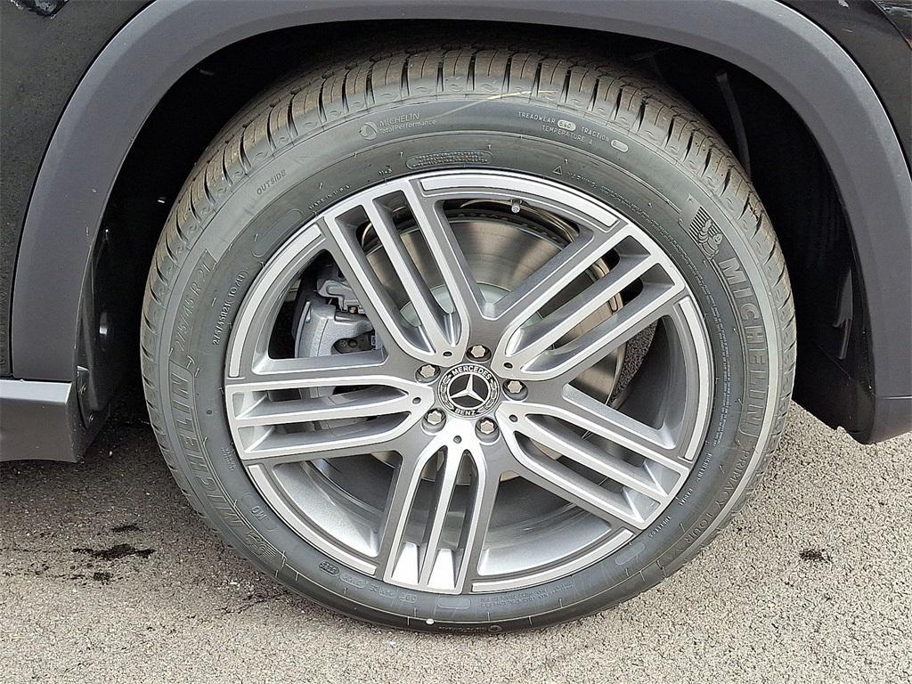 new 2026 Mercedes-Benz GLS 450 car, priced at $93,615