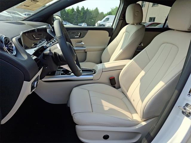 new 2025 Mercedes-Benz GLA 250 car, priced at $47,295