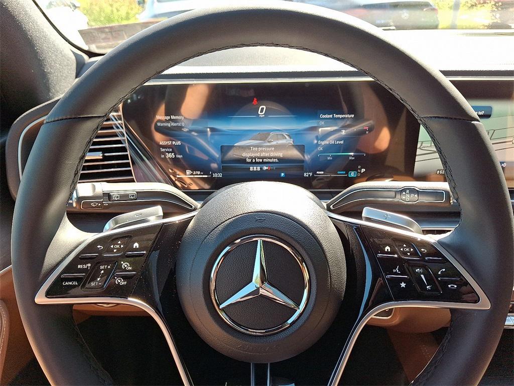 new 2025 Mercedes-Benz GLE 450 car, priced at $82,100