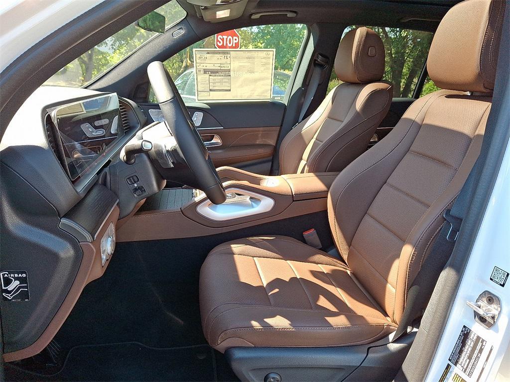 new 2025 Mercedes-Benz GLE 450 car, priced at $82,100