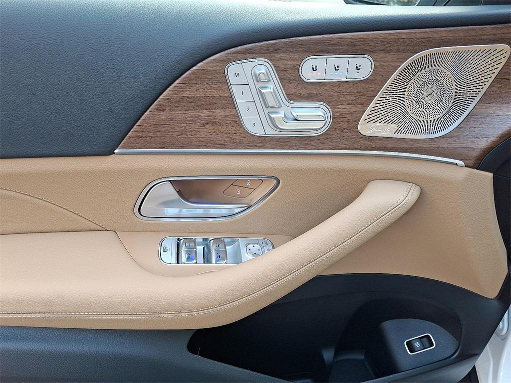 new 2026 Mercedes-Benz GLS 450 car, priced at $104,115