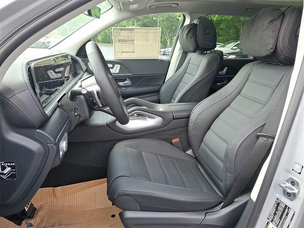 new 2025 Mercedes-Benz GLS 450 car, priced at $102,020