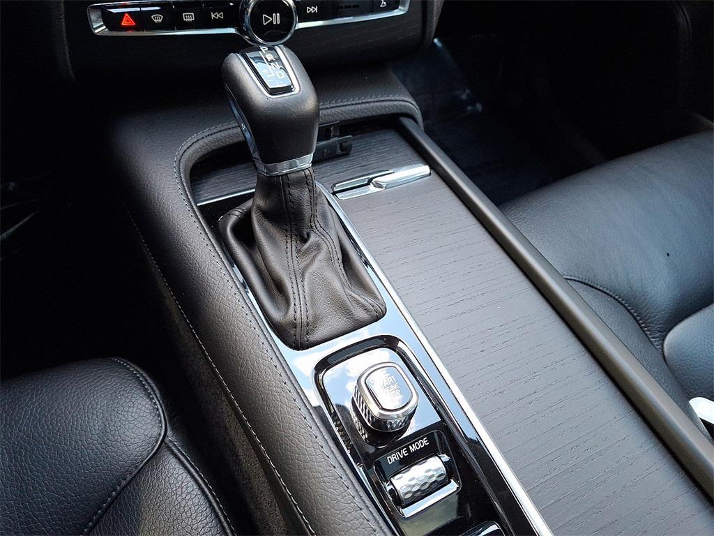 used 2020 Volvo XC90 car, priced at $27,981