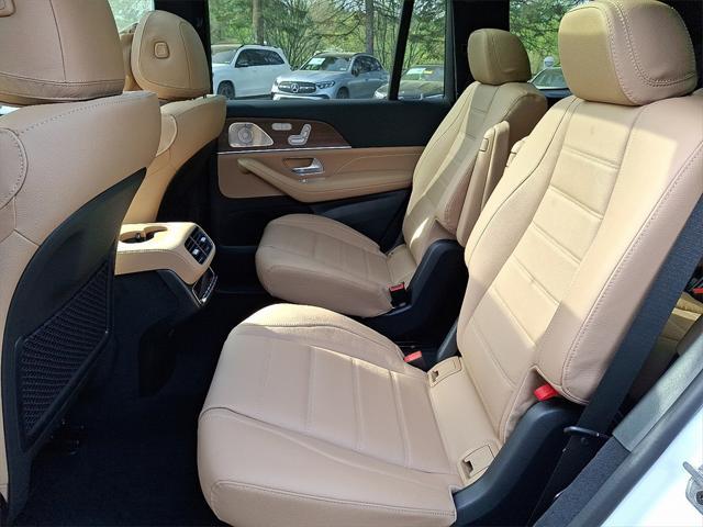 new 2025 Mercedes-Benz GLS 450 car, priced at $100,250