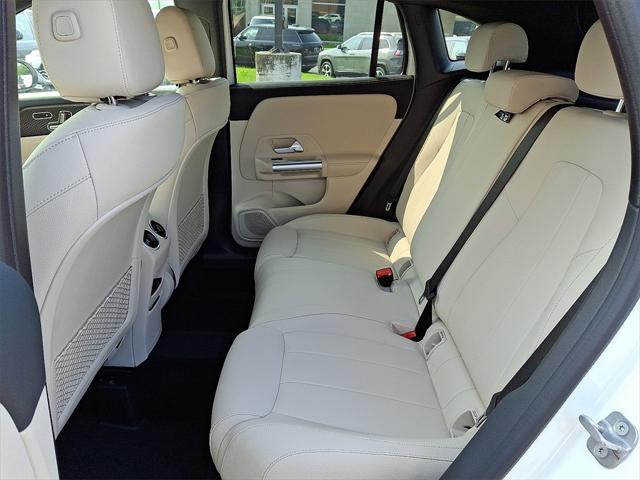 new 2025 Mercedes-Benz GLA 250 car, priced at $47,295