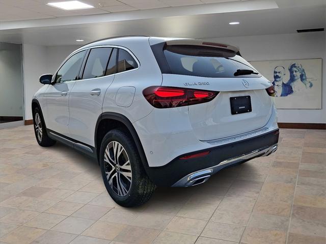 new 2025 Mercedes-Benz GLA 250 car, priced at $47,295