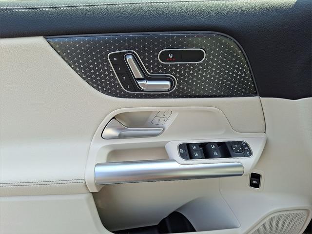 new 2025 Mercedes-Benz GLA 250 car, priced at $47,295