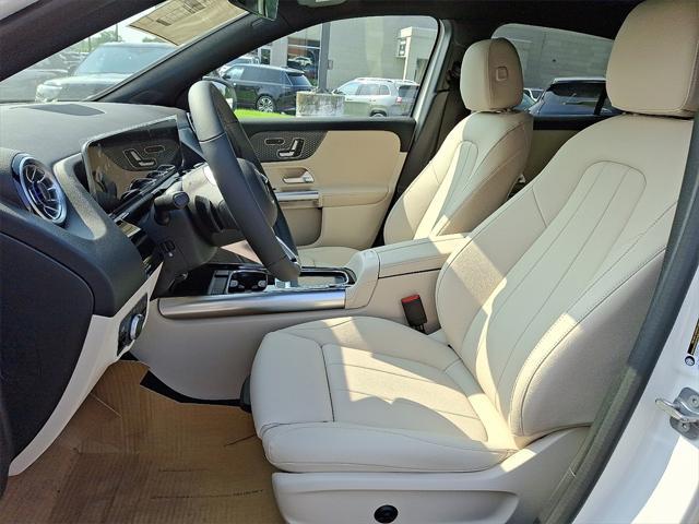 new 2025 Mercedes-Benz GLA 250 car, priced at $47,295